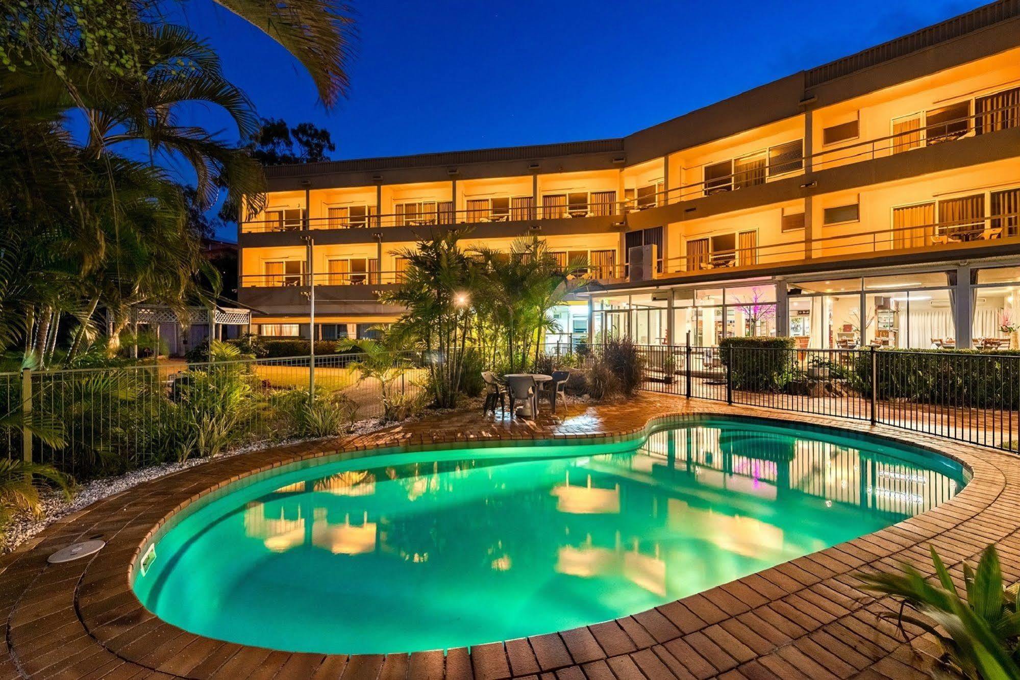 Camelot Motel Gladstone Exterior photo